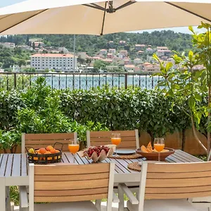 Flora Apartament Trogir